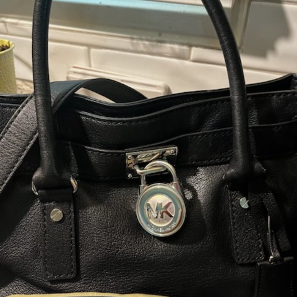 Purse Bundle - Picture 2 of 6